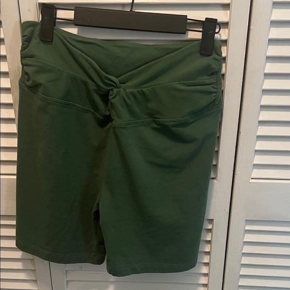 #1398=PINK Victoria's Secret Dark Green Bike Shorts - Picture 3 of 8
